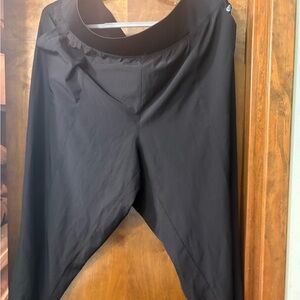 Livi by Lane Bryant Black Athletic Capris size 18/20